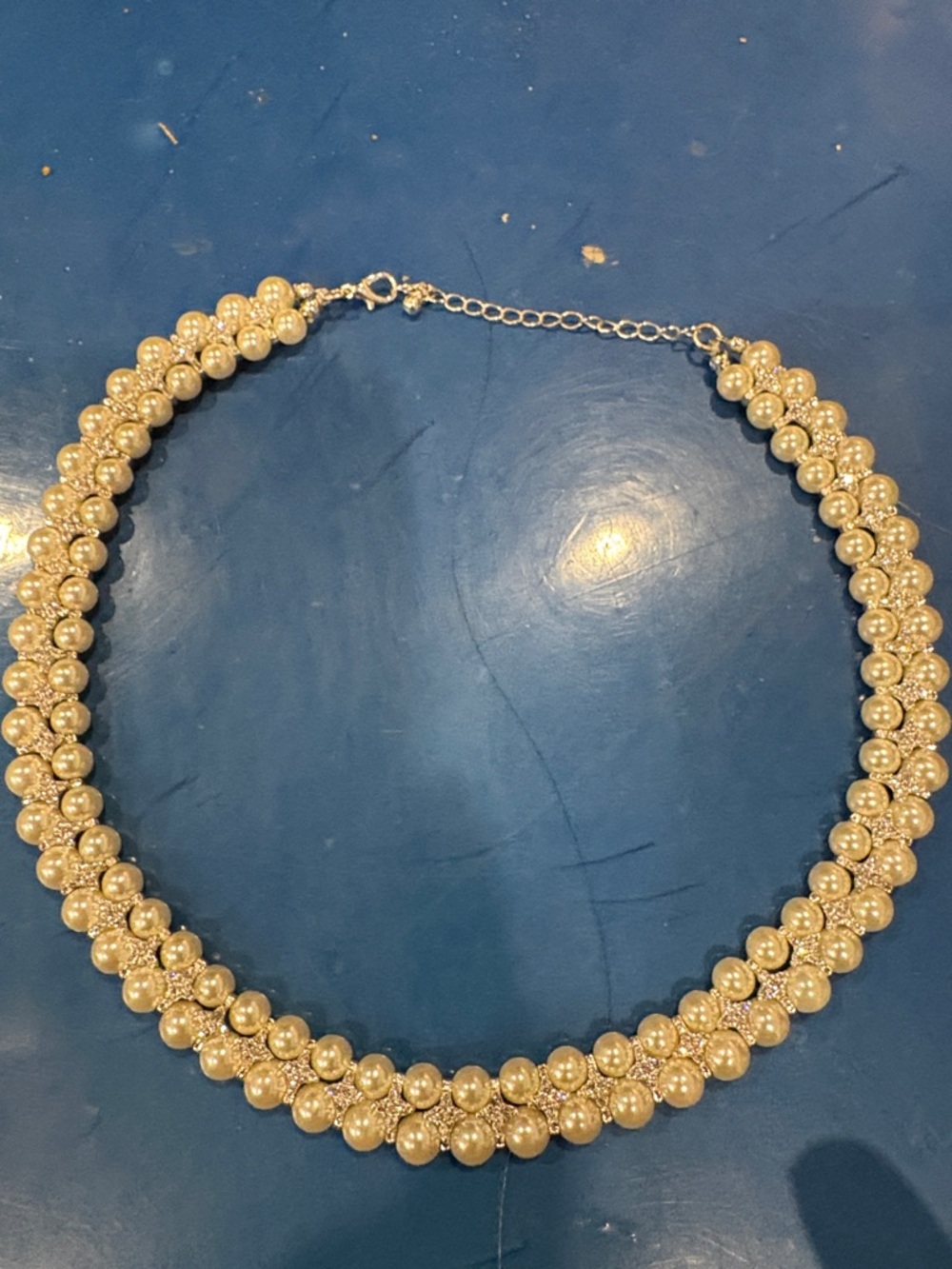 Elegant Cream Pearl Cluster Choker Necklace